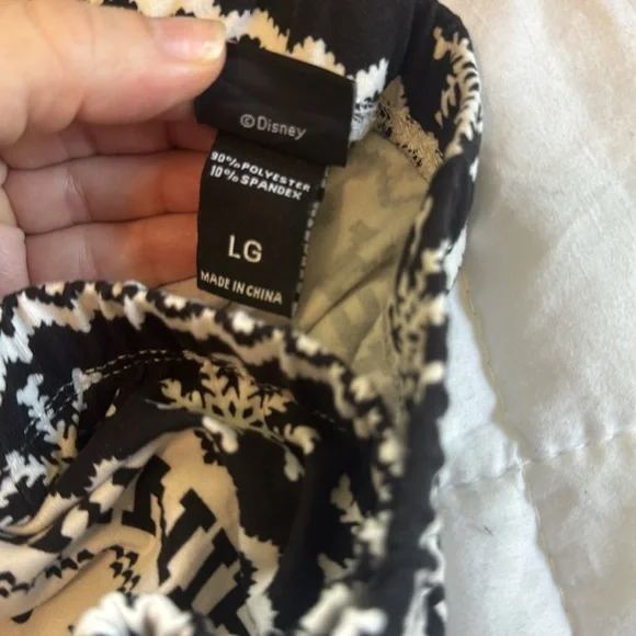 Disney Black and White Faire Isle Christmas Leggings - Butter Soft - Picture 3 of 5